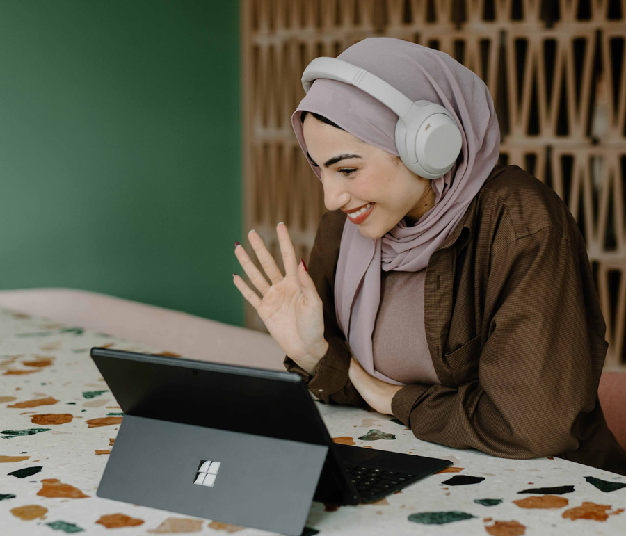 Girl on zoom mindfulness